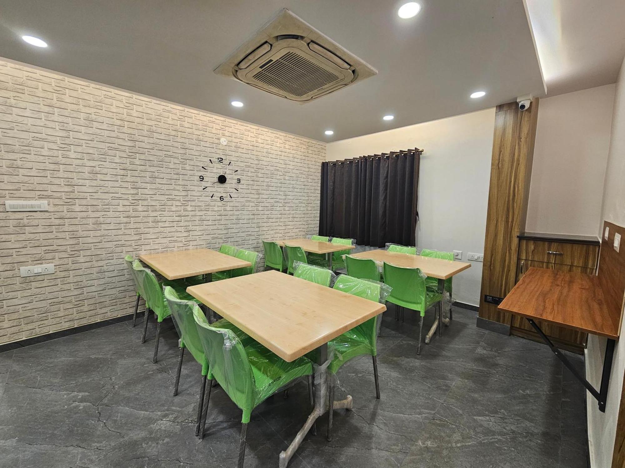 Hotel The Urban Nest Bangalore Exterior foto